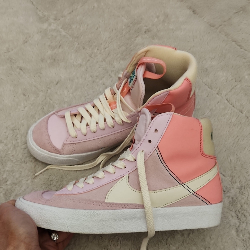 Nike Blazer Mid 77' Se Youth Sneakers